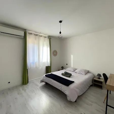 Casa vacanze 4 Bedroom House And Pool