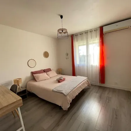 Casa vacanze 4 Bedroom House And Pool *
