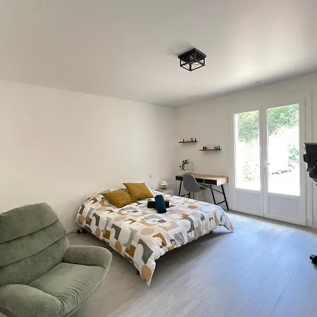 Nyaraló 4 Bedroom House And Pool Saint-Hilaire-de-Brethmas