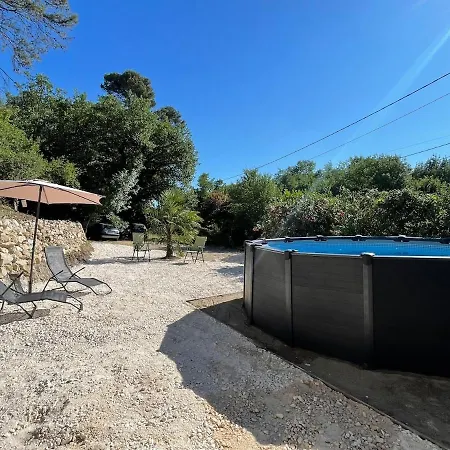Nyaraló 4 Bedroom House And Pool *