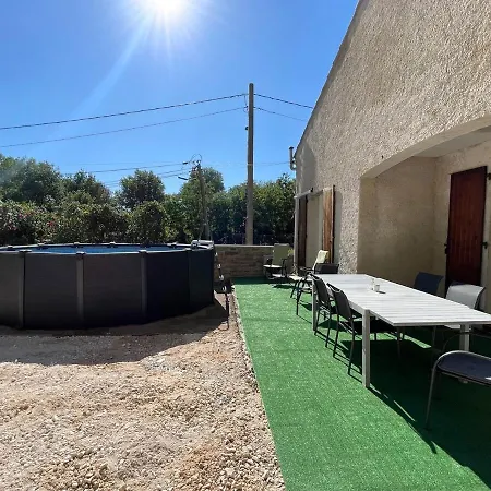 4 Bedroom House And Pool *